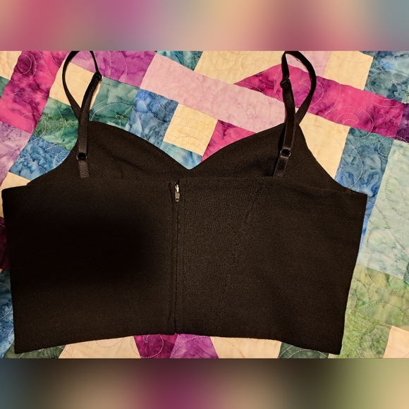Aritzia Babaton skirt and bustier crop top set, black, size small - Picture 5 of 11